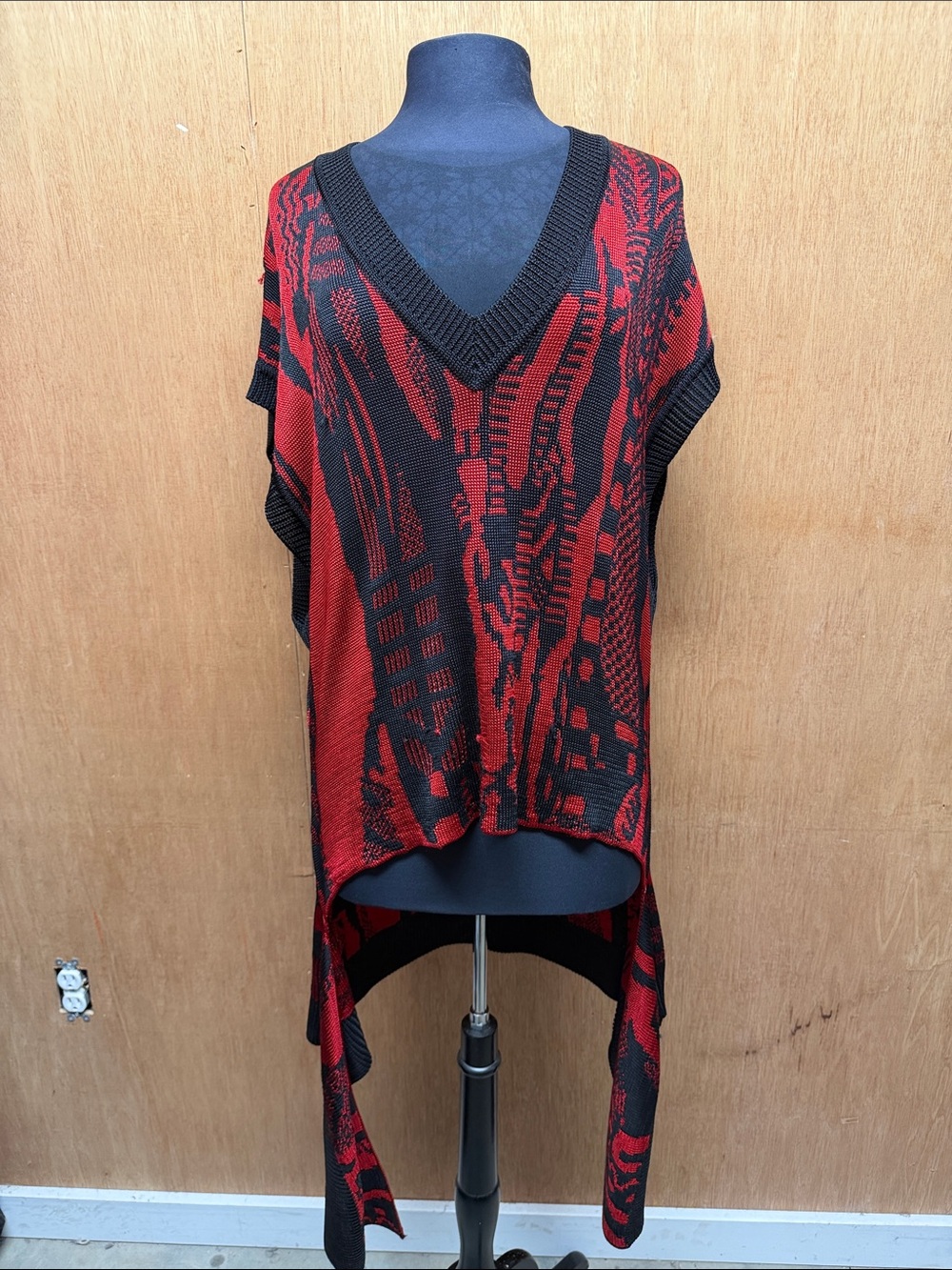 Balenciaga Red and Black V-Neck Knit Tunic Sweater